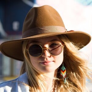 Lovely Bird Dallas - Whiskey - Medium